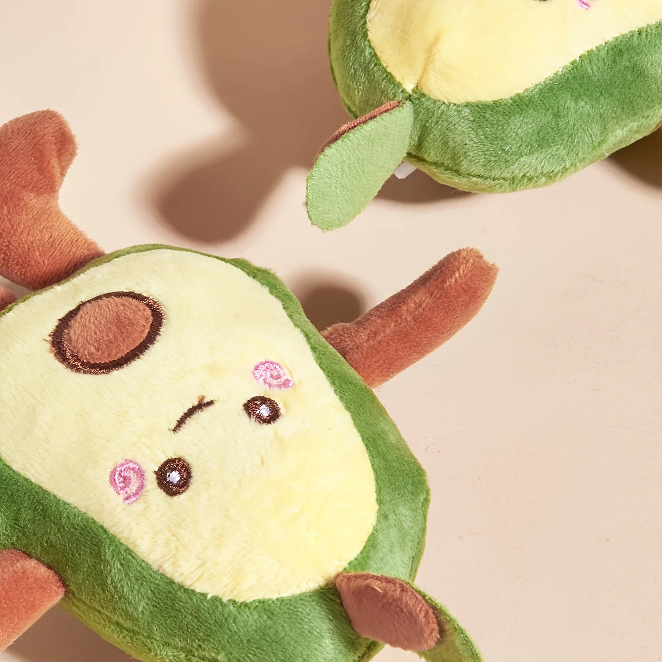 Squeaky Avocado Dog Toy – Soft Plush Comfort & Interactive Toy for Dogs